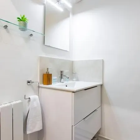 Condamine/batignolles : Cosy Studio